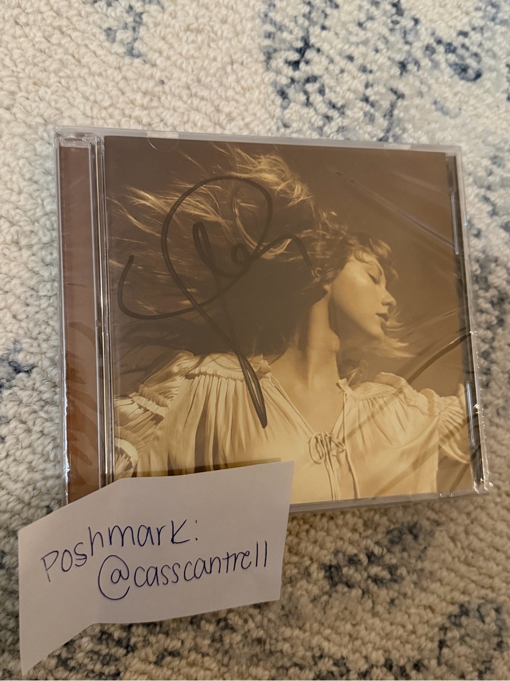 Taylor Swift Autographed Fearless CD NWT - Picture 2 of 2